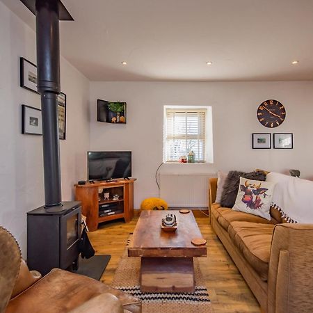 Cosy Farm Conversion In The Heart Of Pembrokeshire Maenclochog Exteriör bild