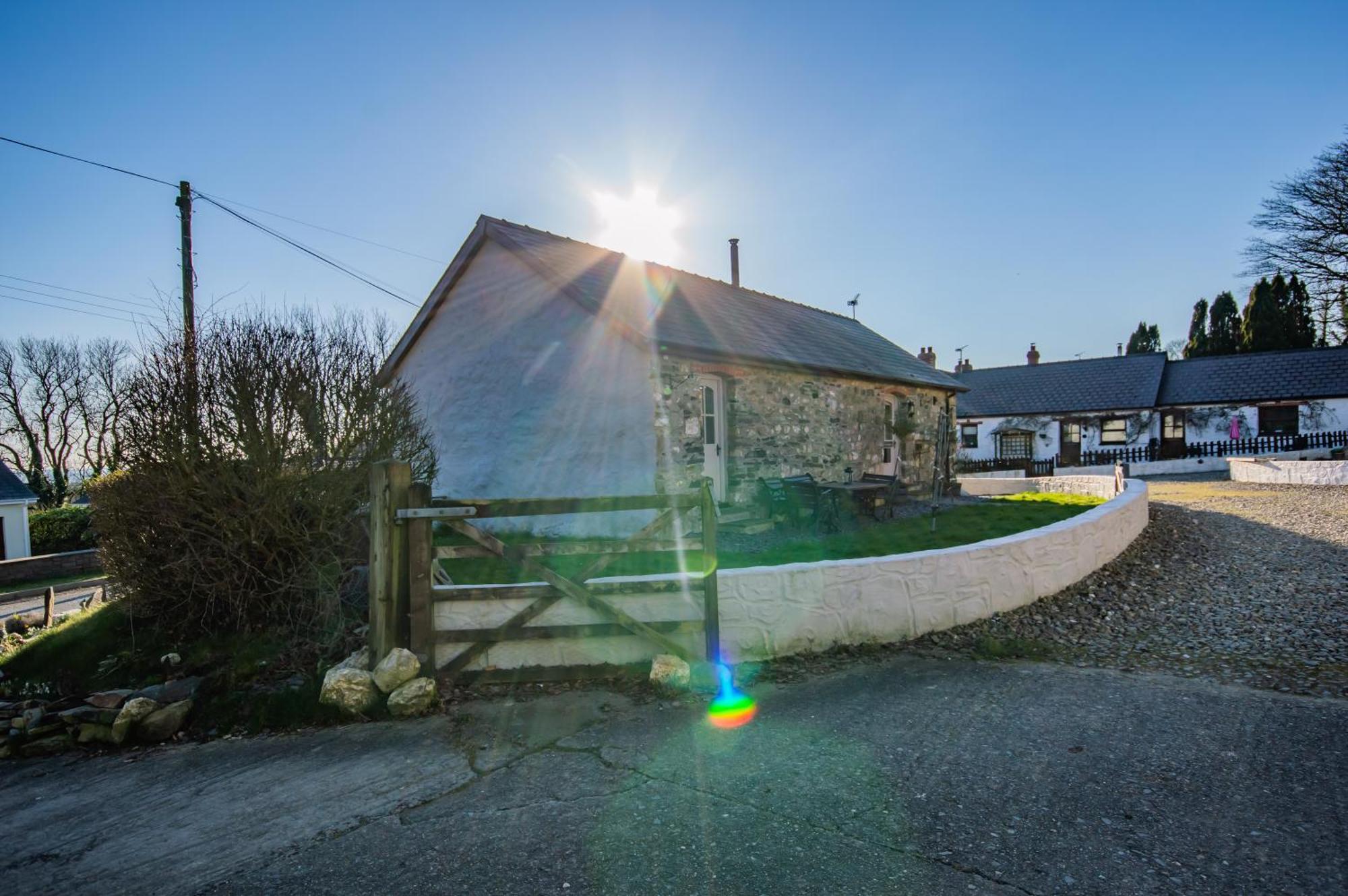 Cosy Farm Conversion In The Heart Of Pembrokeshire Maenclochog Exteriör bild